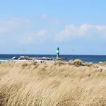 Warnemünde 19 *