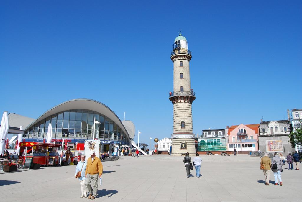 Apartment Warnemünde 19 *
